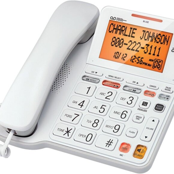 AT&T CL4940 Corded Standard Phone with Answering System and Backlit Display - Picture 3 of 3
